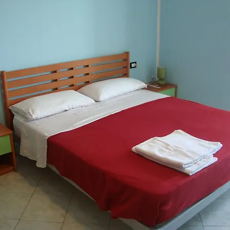 Holiday Borgorosso *